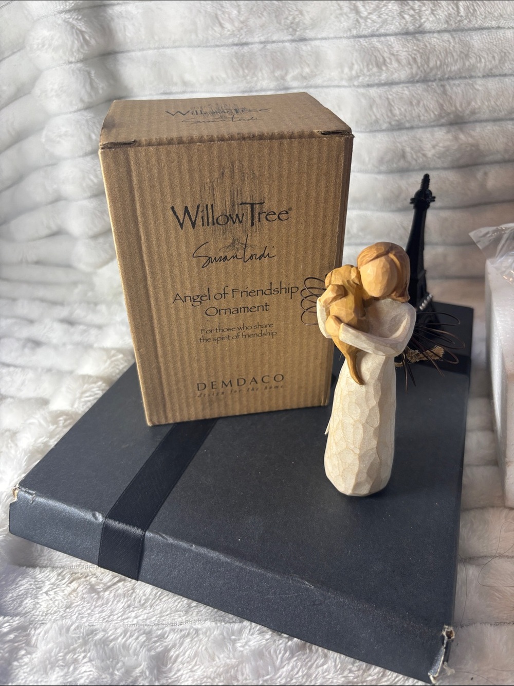 WILLOW TREE SUSAN LORDI ANGEL OF FRIENDSHIP DEMDACO FIGURINE 26011 NWT
